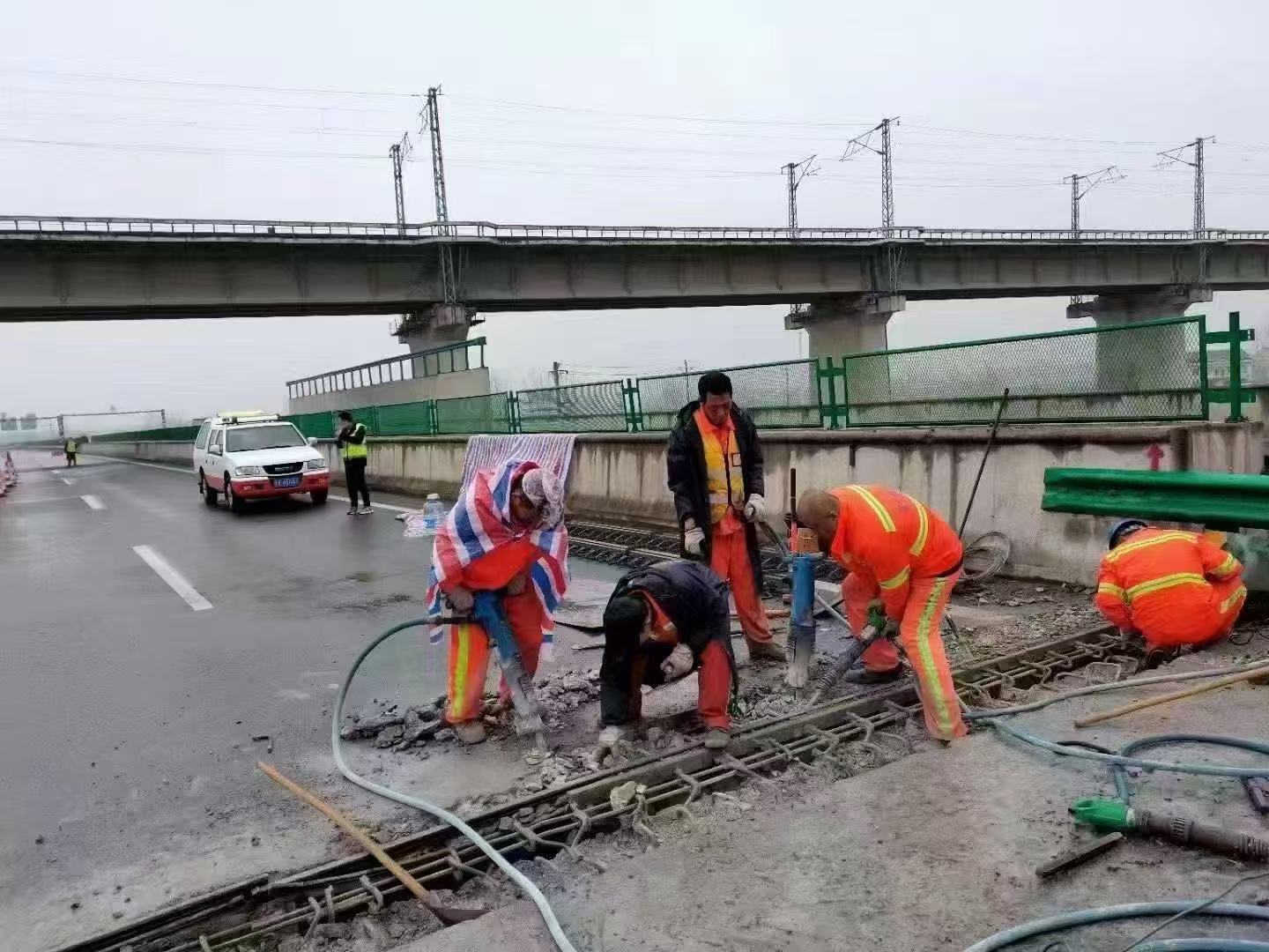 石渠桥梁伸缩缝抢修料